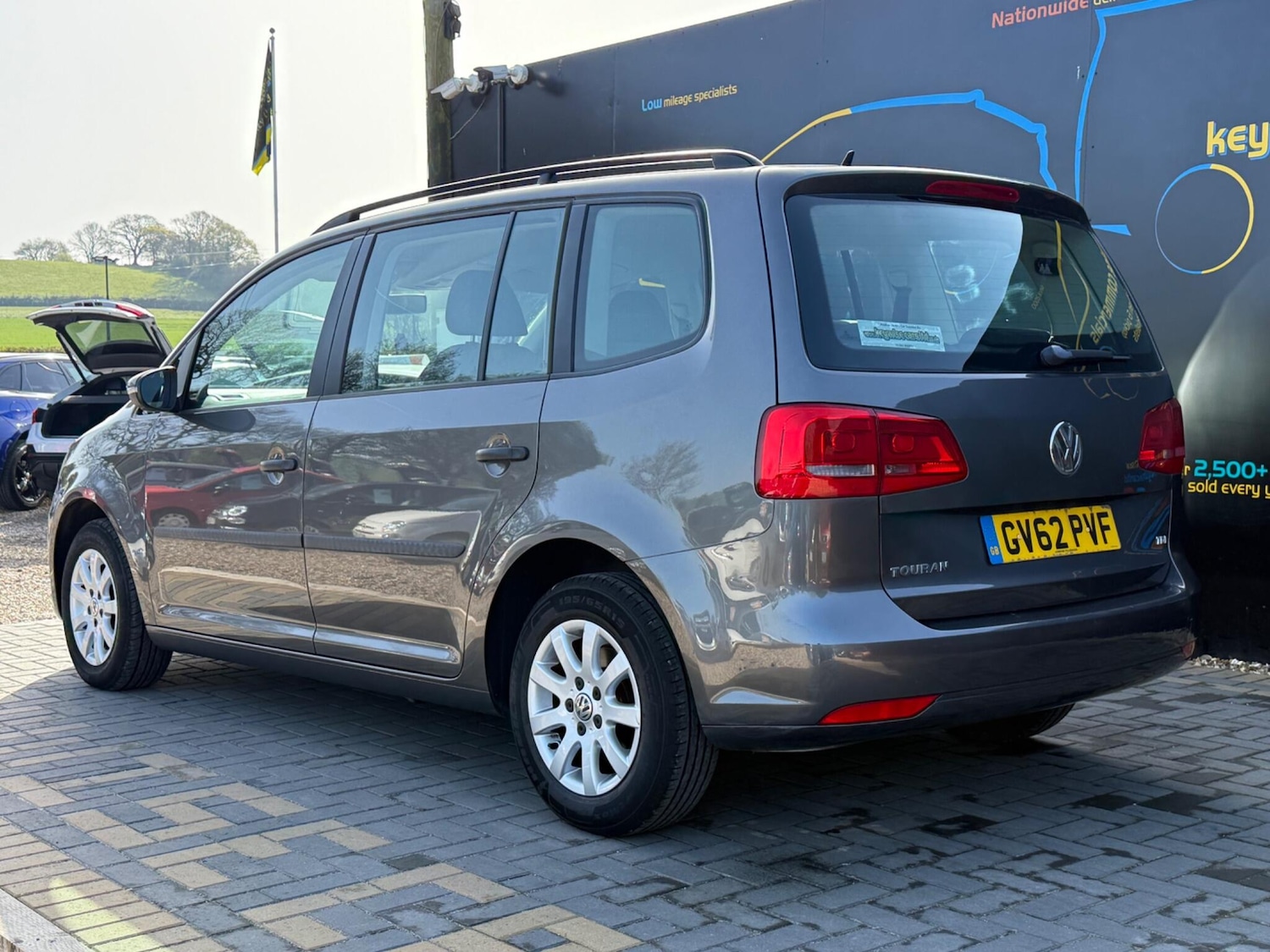 Used Volkswagen Touran 2013 for sale - 78171387: Photo 3