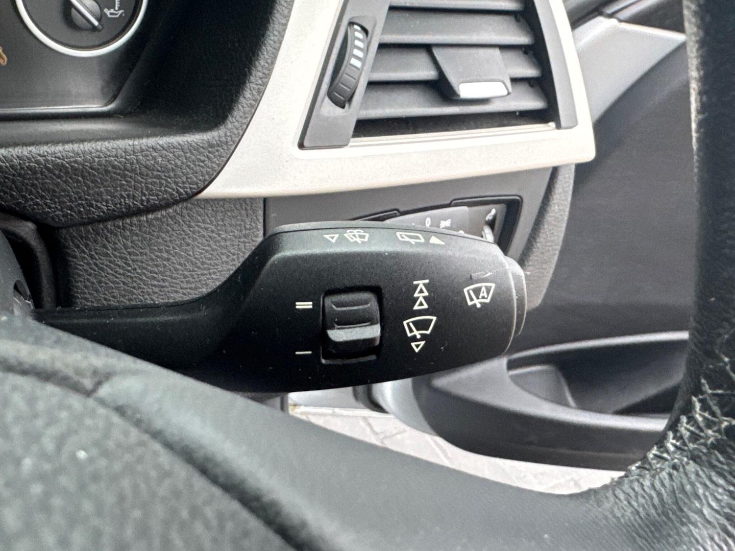 Used BMW 3 Series for sale - 76996874: Photo 32