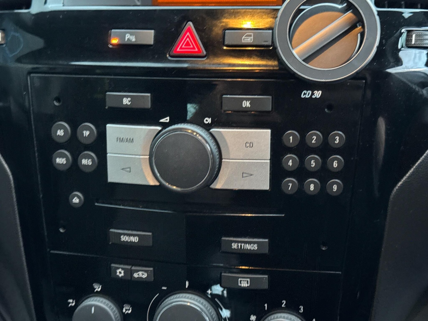 Used Vauxhall Zafira 2011 for sale - 76539206: Photo 27