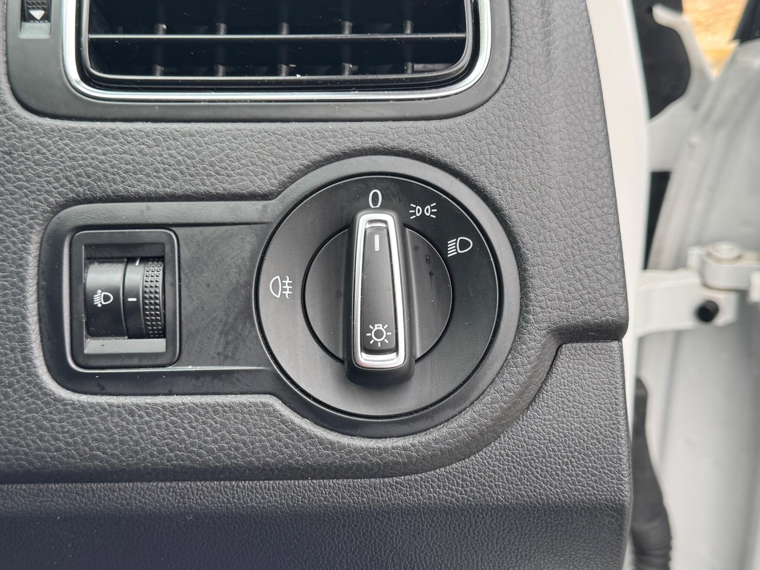 Used Volkswagen Polo for sale - 77824468: Photo 35