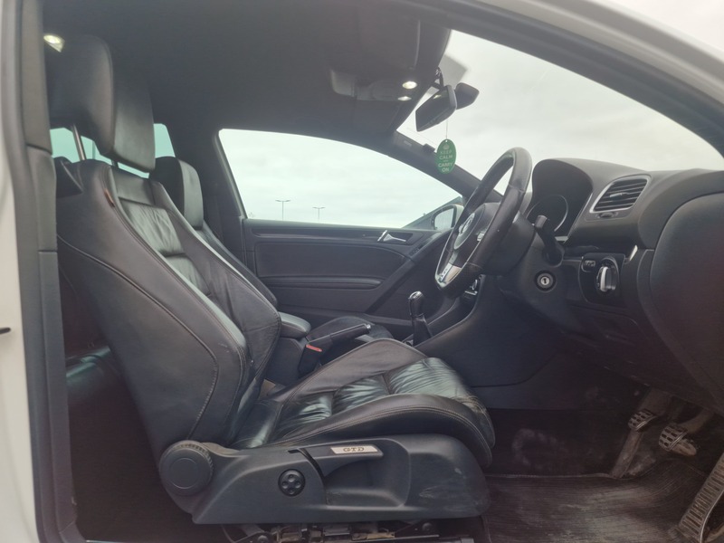 Used Volkswagen Golf 2011 for sale - 76962894: Photo 14