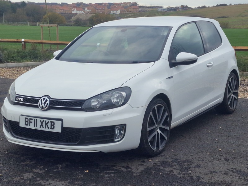 Used Volkswagen Golf 2011 for sale - 76962894: Photo 4