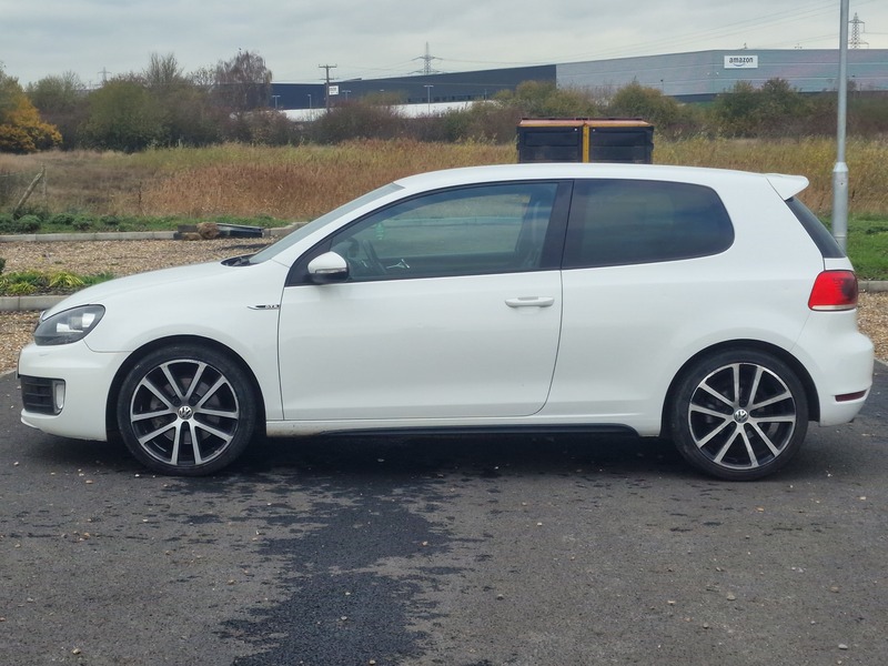 Used Volkswagen Golf 2011 for sale - 76962894: Photo 5