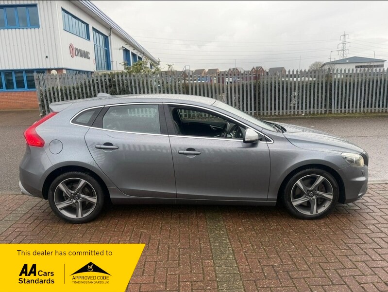 Used Volvo V40 2014 for sale - 77409208: Photo 12