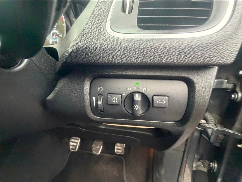 Used Volvo V40 2014 for sale - 77409208: Photo 22