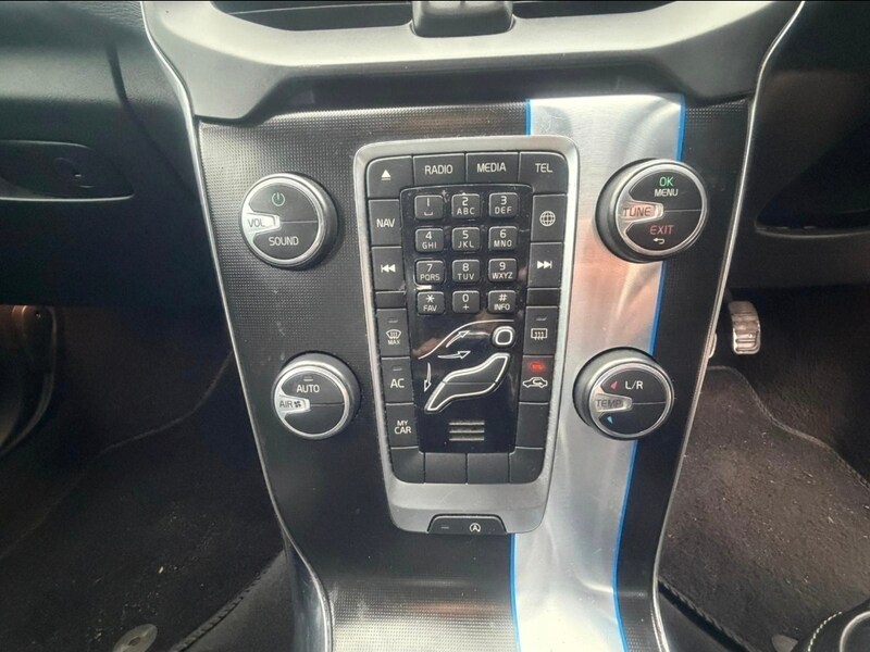 Used Volvo V40 2014 for sale - 77409208: Photo 24