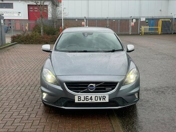 Used Volvo V40 2014 for sale - 77409208: Photo