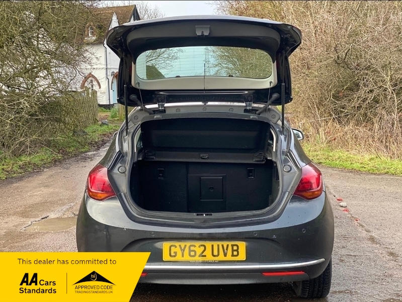 Used Vauxhall Astra 2012 for sale - 77409211: Photo 11