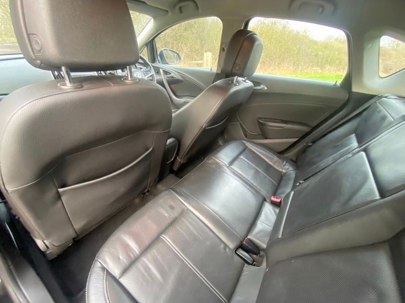 Used Vauxhall Astra 2012 for sale - 77409211: Photo 17