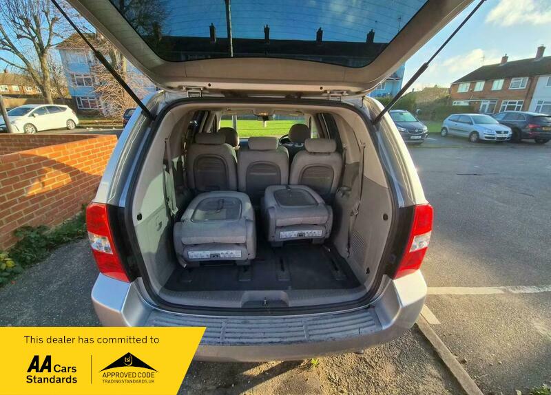 Used Kia Sedona 2010 for sale - 77059745: Photo 4