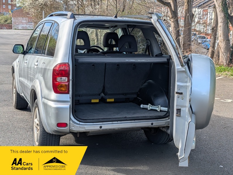 Used Toyota RAV4 2005 for sale - 78045253: Photo 11