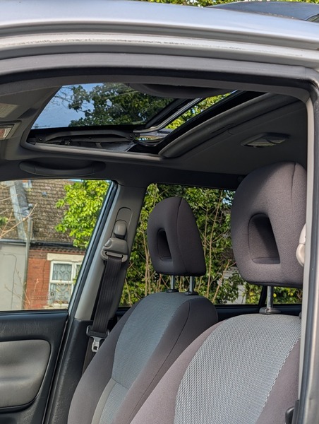 Used Toyota RAV4 2005 for sale - 78045253: Photo 24