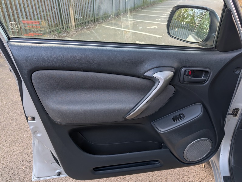 Used Toyota RAV4 2005 for sale - 78045253: Photo 26