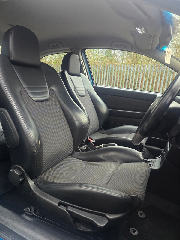 Used Vauxhall Astra 2004 for sale - 77766008: Photo 15