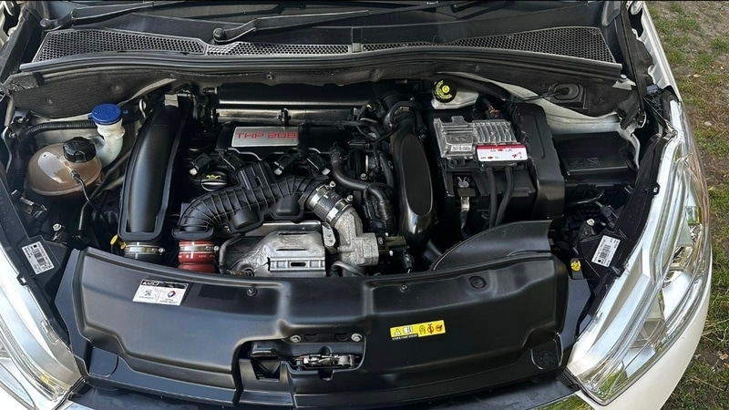 Used Peugeot 208 2016 for sale - 76962890: Photo 16