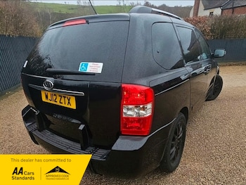 Used Kia Sedona 2012 for sale - 77693990: Photo