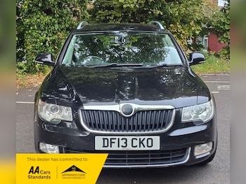 Used Skoda Superb 2013 for sale - 76962876: Photo