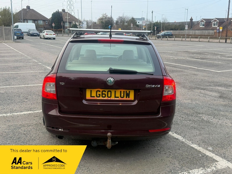 Used Skoda Octavia 2010 for sale - 77990325: Photo 11