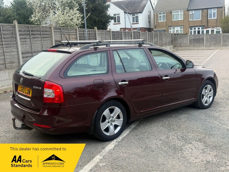 Used Skoda Octavia 2010 for sale - 77990325: Photo 16