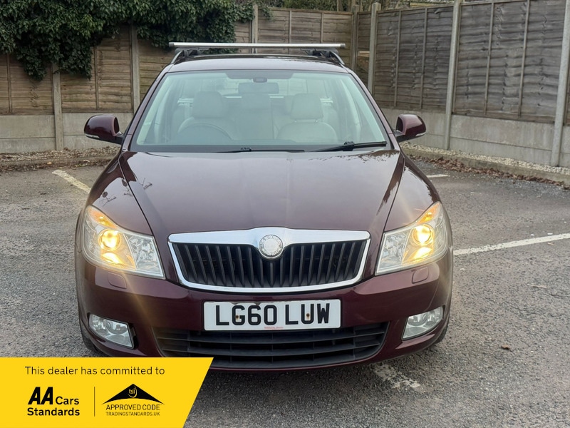 Used Skoda Octavia 2010 for sale - 77990325: Photo 2