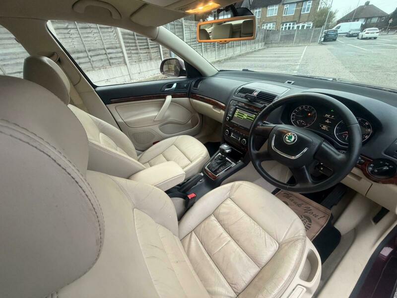 Used Skoda Octavia 2010 for sale - 77990325: Photo 33
