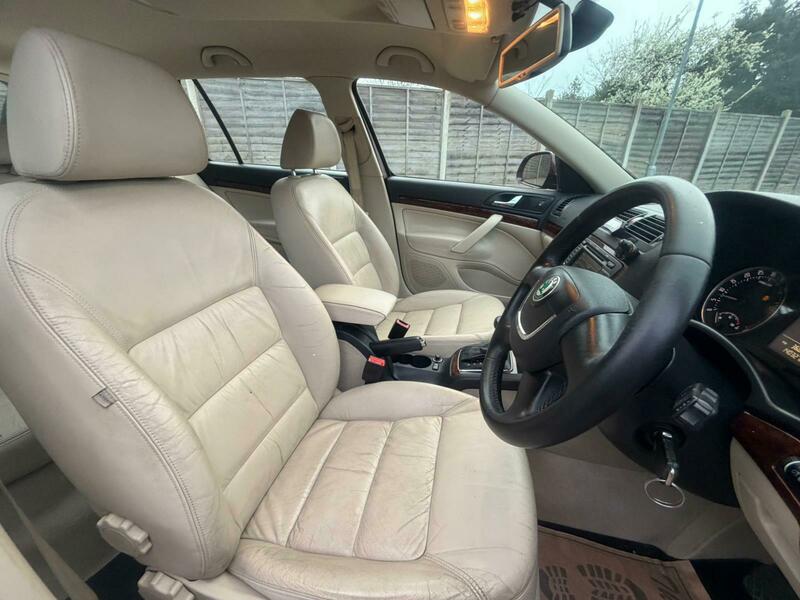 Used Skoda Octavia 2010 for sale - 77990325: Photo 37