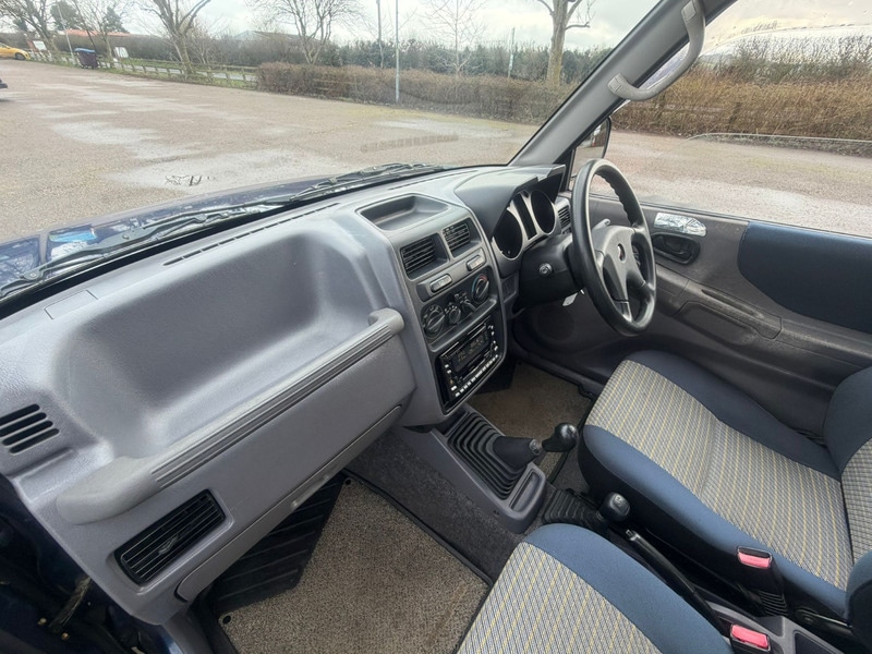 Used Mitsubishi Pajero 1995 for sale - 76962887: Photo 26