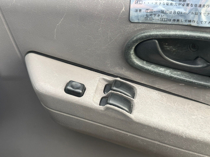 Used Mitsubishi Pajero 1995 for sale - 76962887: Photo 33