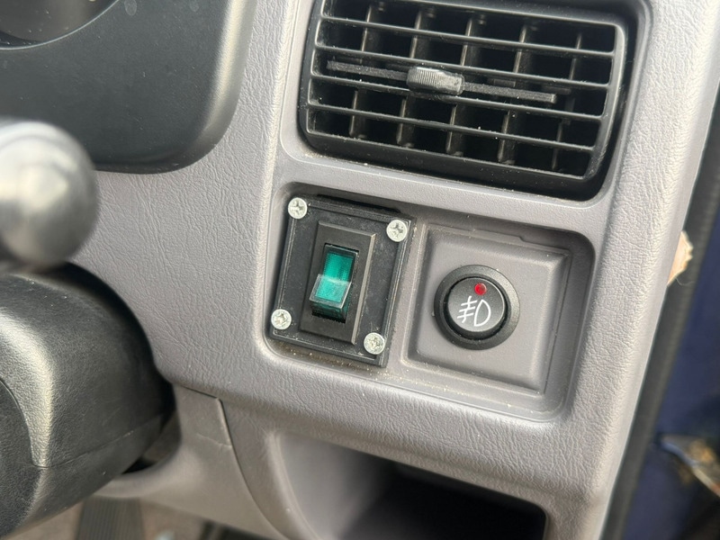 Used Mitsubishi Pajero 1995 for sale - 76962887: Photo 34