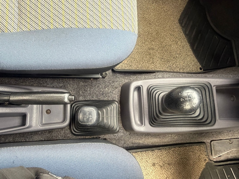 Used Mitsubishi Pajero 1995 for sale - 76962887: Photo 37