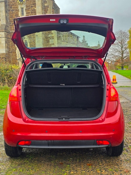 Used Kia Venga 2015 for sale - 76962875: Photo 10