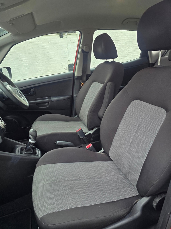 Used Kia Venga 2015 for sale - 76962875: Photo 15