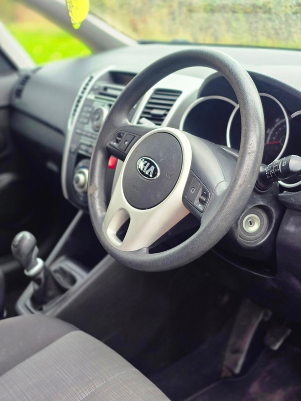 Used Kia Venga 2015 for sale - 76962875: Photo 20