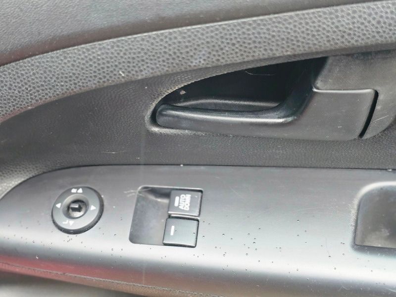 Used Kia Venga 2015 for sale - 76962875: Photo 24