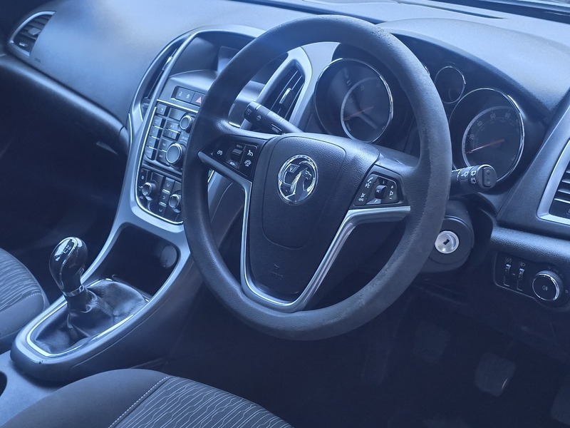 Used Vauxhall Astra 2013 for sale - 76962957: Photo 16