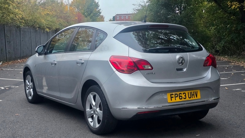 Used Vauxhall Astra 2013 for sale - 76962957: Photo 6
