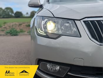 Used Skoda Superb 2013 for sale - 79259040: Photo