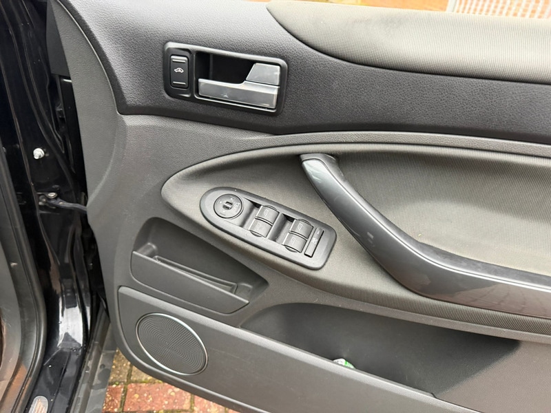 Used Ford Kuga 2011 for sale - 77179413: Photo 29