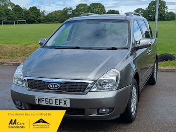 Used Kia Sedona 2010 for sale - 78758572: Photo