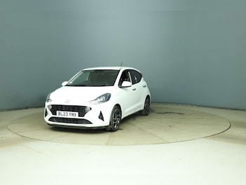 Used Hyundai i10 2023 for sale - 79258993: Photo