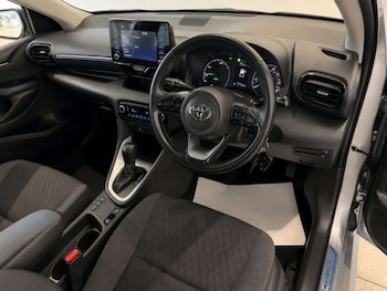 Used Toyota Yaris 2022 for sale - 79564234: Photo