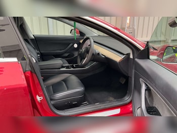 Used Tesla Model 3 2019 for sale - 79375632: Photo