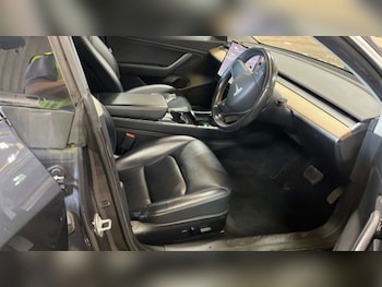Used Tesla Model 3 2019 for sale - 79375644: Photo