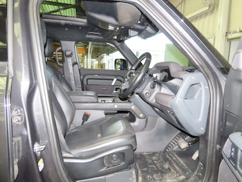 Used Land Rover Defender 2022 for sale - 79258992: Photo