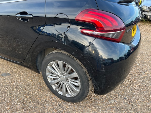 Used Peugeot 208 2017 for sale - 72591906: Photo 16