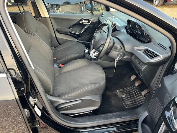 Used Peugeot 208 2017 for sale - 72591906: Photo 9