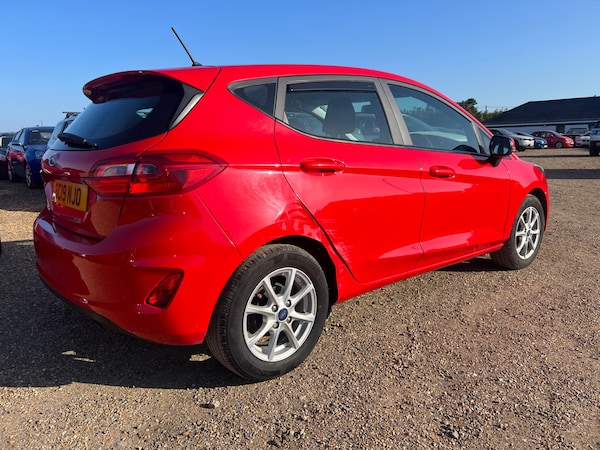 Used Ford Fiesta 2019 for sale - 74704263: Photo 2