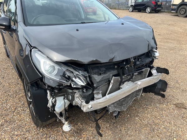 Used Peugeot 2008 2018 for sale - 70295092: Photo 17