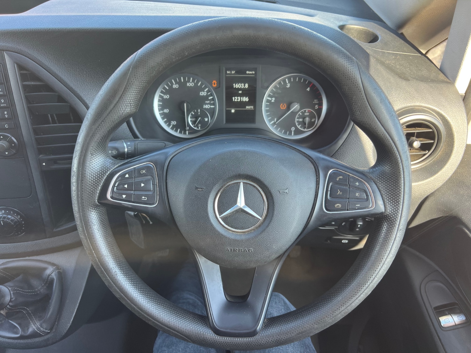 Used Mercedes-Benz Vito 2018 for sale - 76017033: Photo 9