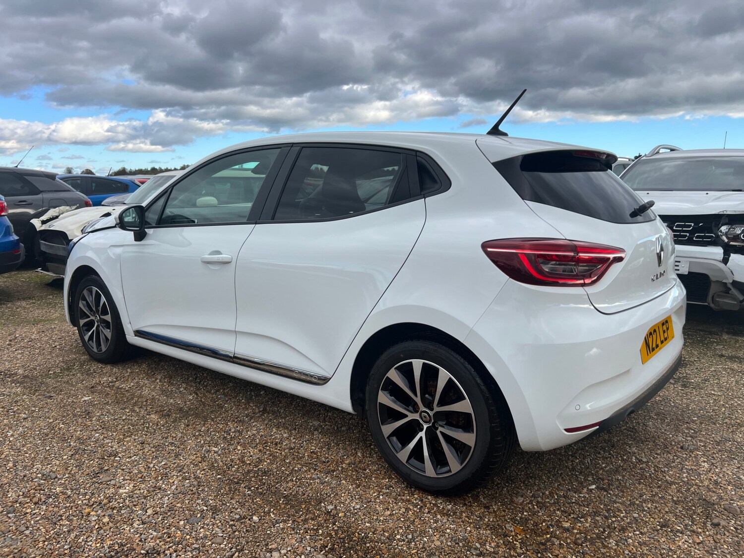 Used Renault Clio 2020 for sale - 76379459: Photo 2